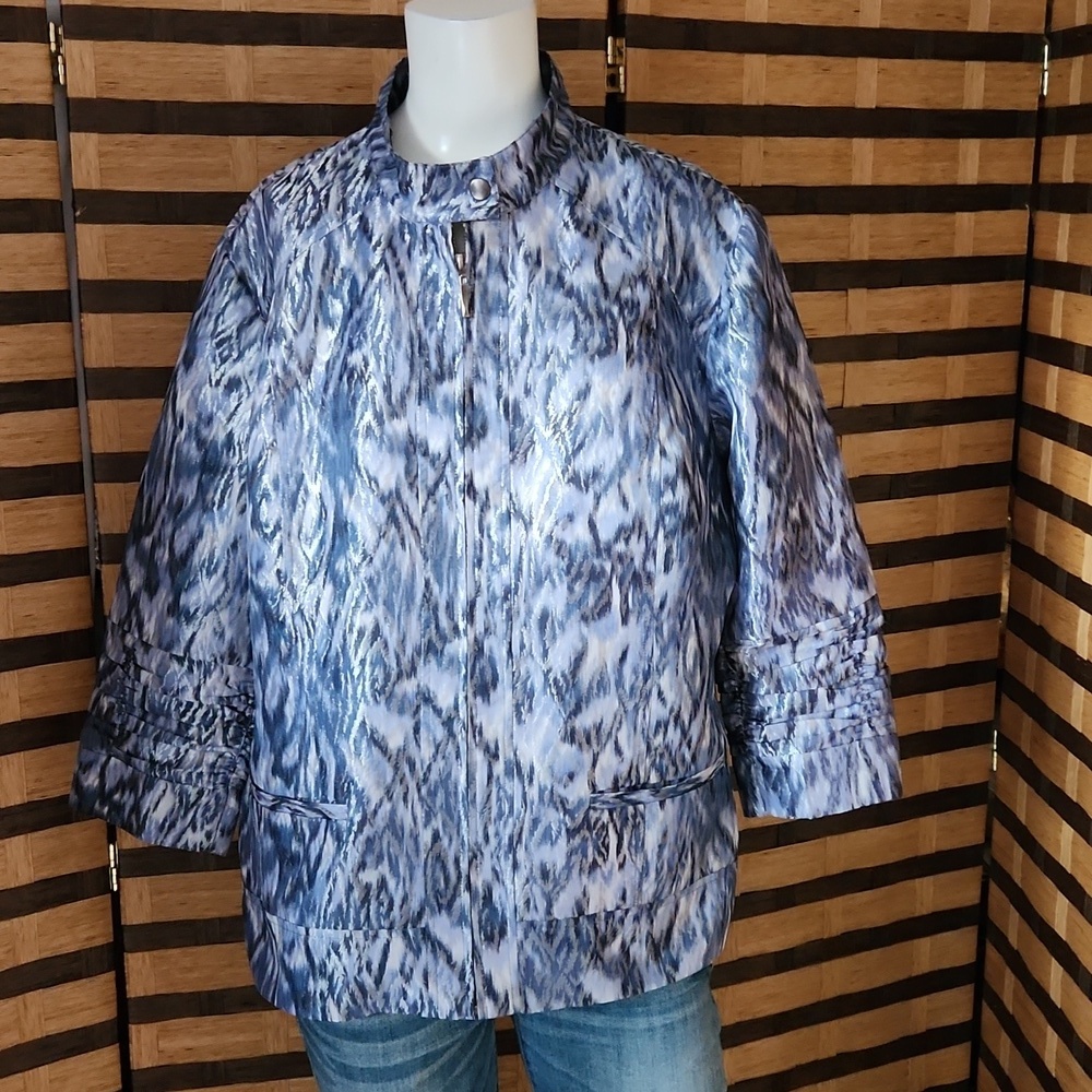 Chicos zip up lined jacket